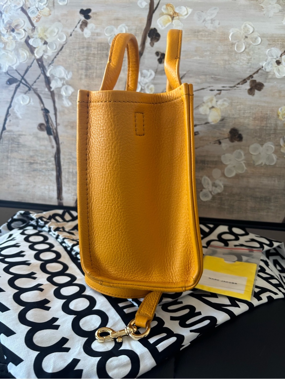 Marc Jacobs Pebbled Leather The Tote Bag SMALL in Mustard - Picture 5 of 16